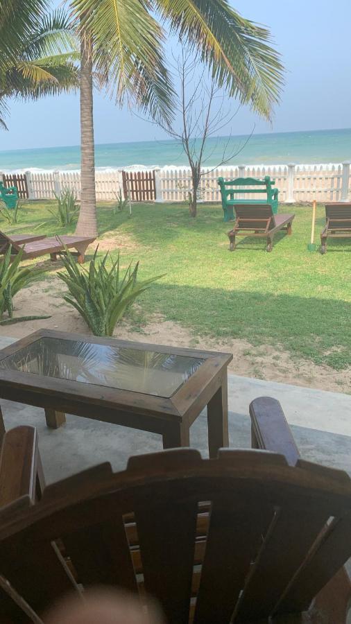 Pearl Oceanic Resort - ตรินโคมาลี ภายนอก รูปภาพ